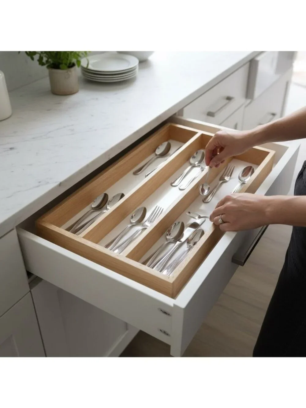 Pomerantz Wooden Tray With Natural Finish